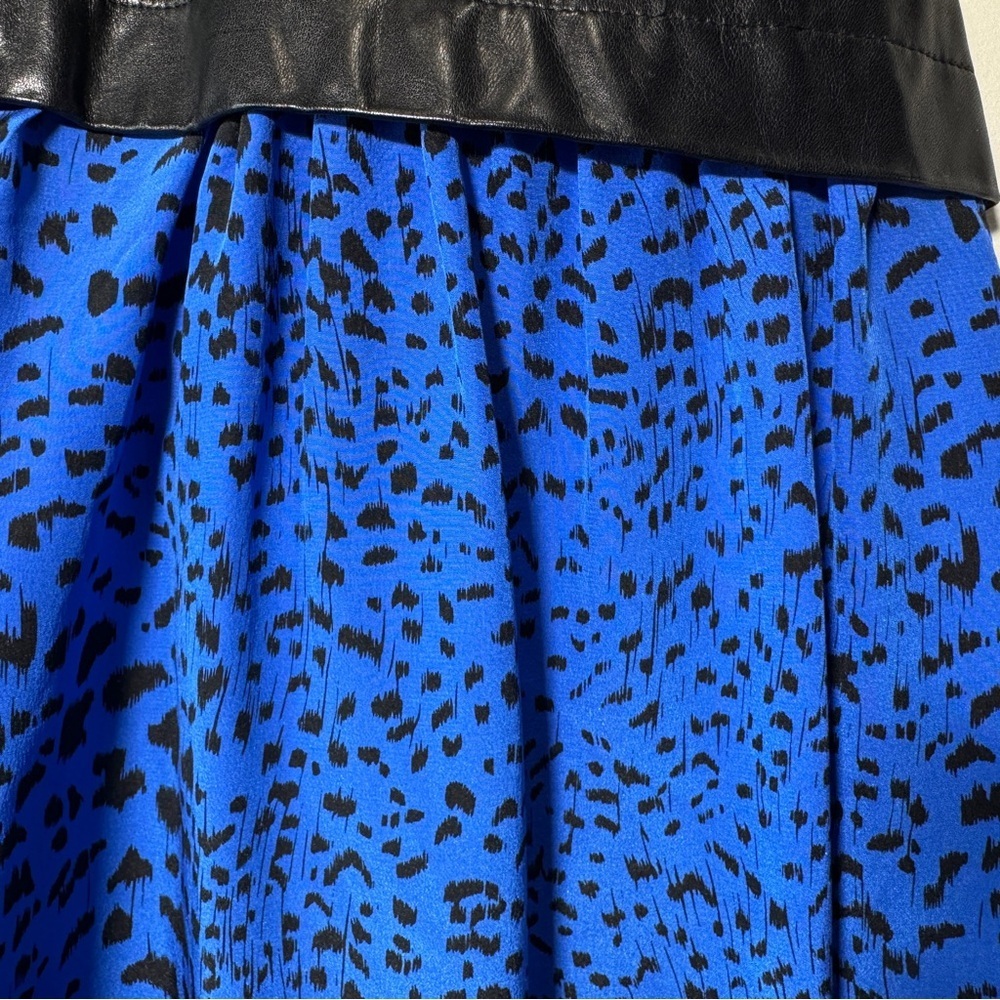 Vintage 80's Blue Silk Midi Skirt Leather Waist Size 10 - Picture 5 of 10